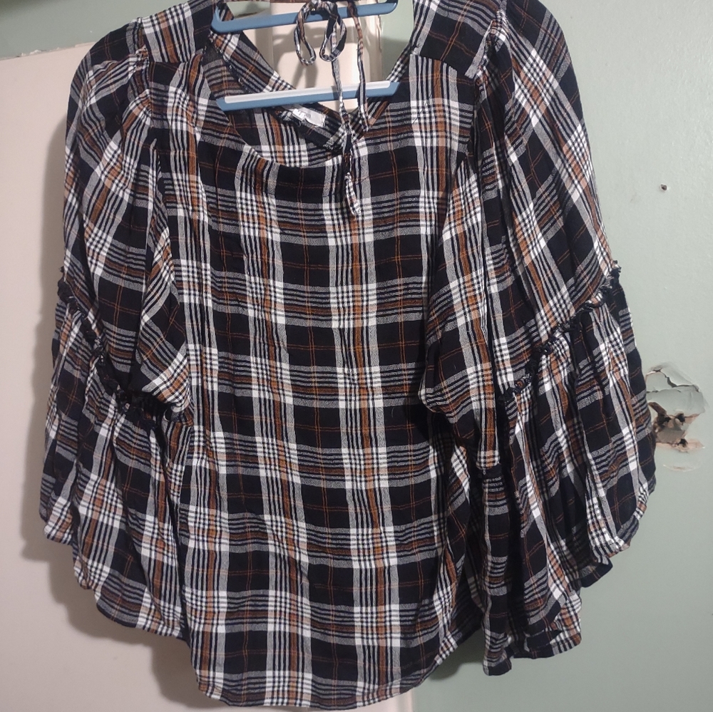 Woman's Boho medium size kimono‎ plaid sleeve blouse Maurices